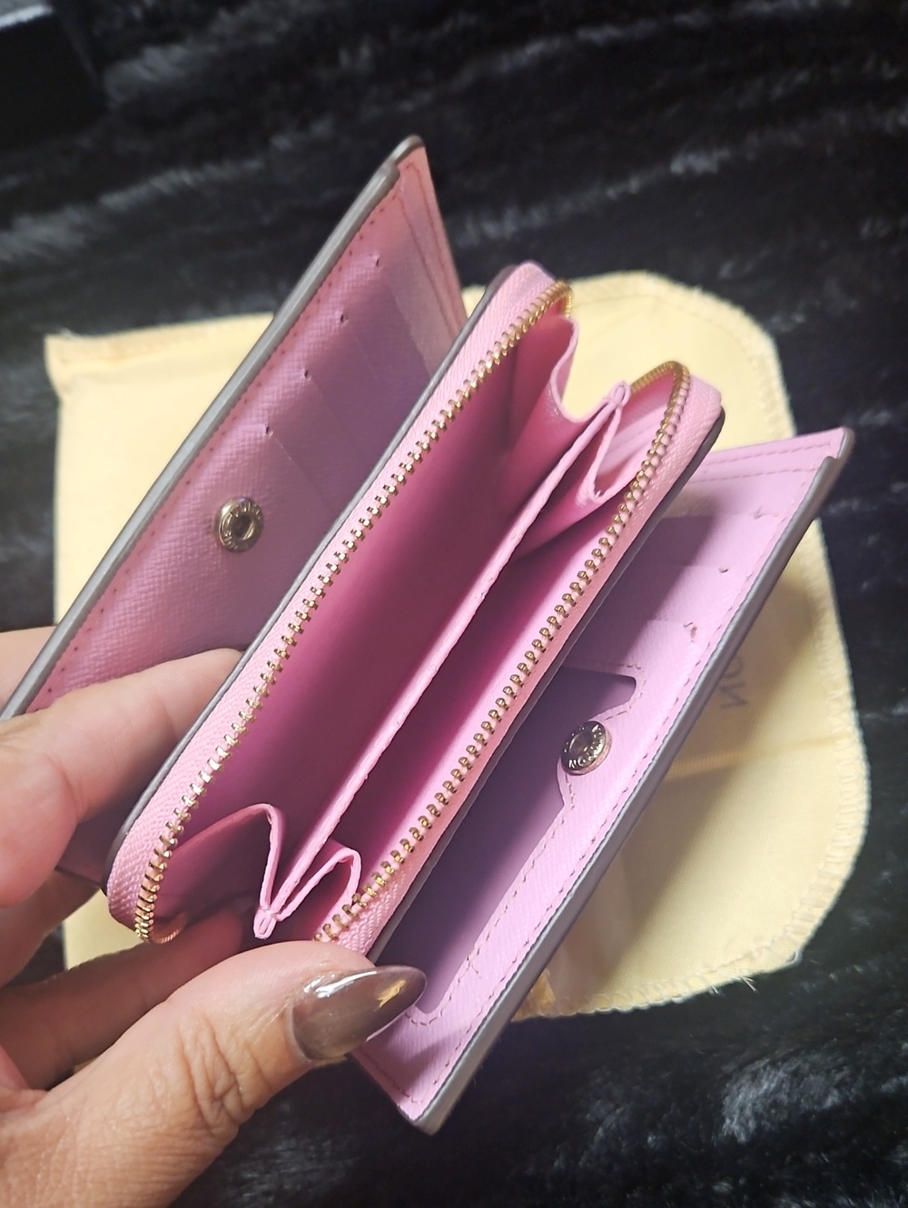 Monogram Canvas Brown & Pink Card Holder - Picture 5 of 6